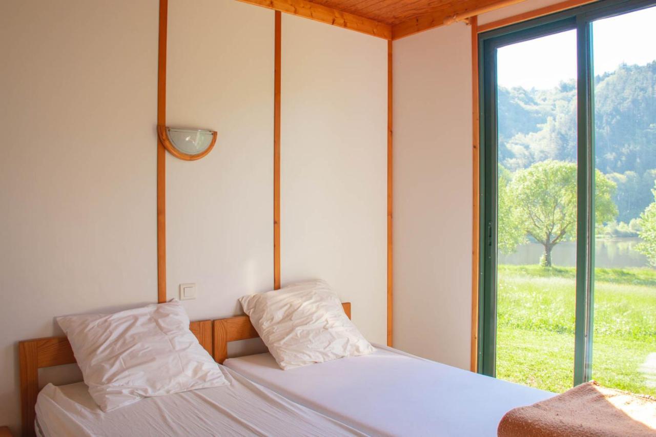 Les Chalets De Booz Saint-Germain-du-Teil Екстер'єр фото
