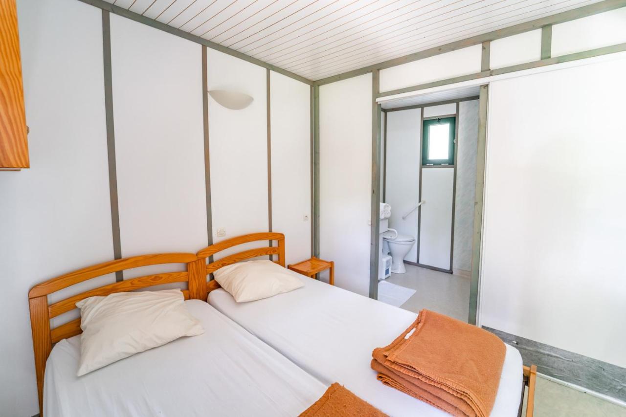 Les Chalets De Booz Saint-Germain-du-Teil Екстер'єр фото