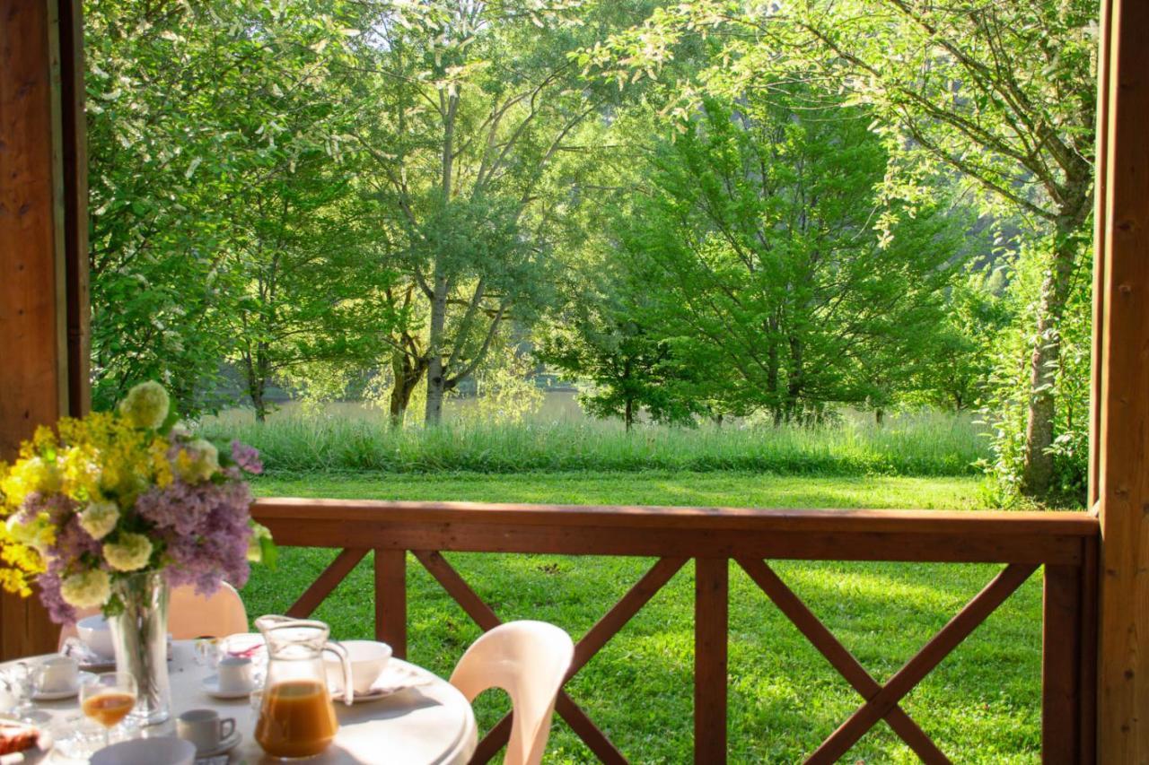 Les Chalets De Booz Saint-Germain-du-Teil Екстер'єр фото